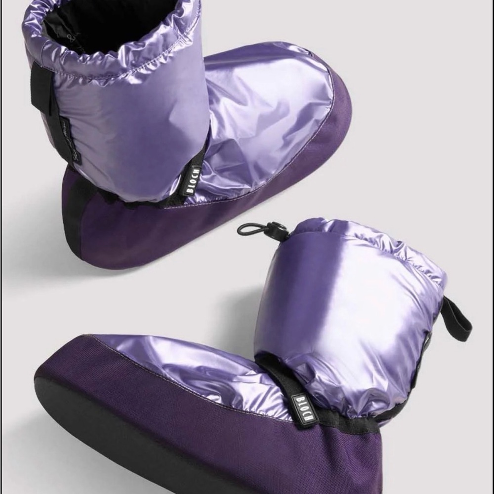 NWT Bloch Warm Up Booties - M